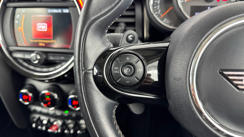 MINI Hatchback 2.0 Cooper S Exclusive II 3dr Auto Petrol Hatchback